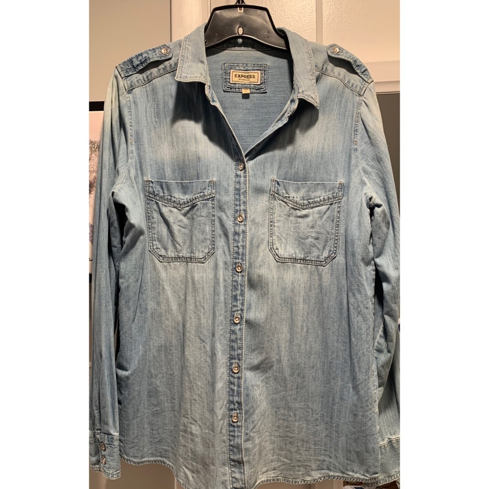 Denim Button Down🖤